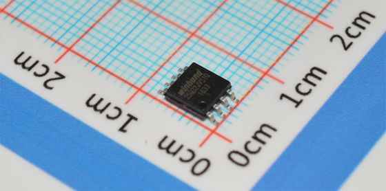 W25Q32JVSSIQ 32Mb SPI Flash 104MHz Takt 100K Löschzyklen SOIC-8 2,7-3,6V -40°C bis +85°C