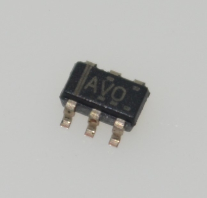 TPS3808G33DBVR 3,3V-Spannungsüberwachung 1,6V-Schwellwert 200ms-Verzögerung SOT-23-5 1,1-6,5V-Eingang -40°C bis +125°C