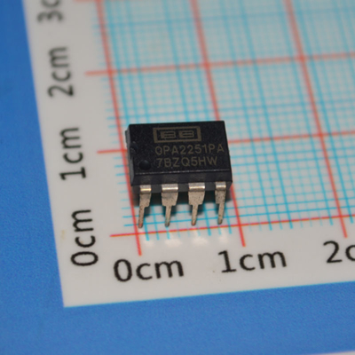 OPA2251PA Präzisions-Dual-Op-Verstärker mit 10MHz Bandbreite Niedrig 0,5μV/°C Drift 1,1μVpp Lärm Schiene-zu-Schiene Ausgang ±2,25V bis ±18V Versorgung und 8-Pin-DIP-Paket