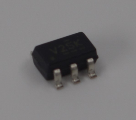 SN74CBTLV1G125DBVR 1-Kanal Low-Voltage Bus-Schalter <5Ω Einschaltwiderstand 3,3V/2,5V Betrieb 0-5V Pegelübersetzung Ultra-Low Power 10ns Geschwindigkeit SOT-23-5 Gehäuse Ermöglicht Hot-Insertion