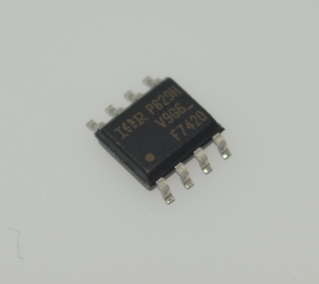 Dual N+P-Kanal IRF7420TRPBF ±5,3A 20V SOIC-8 0,045Ω Rds(on) 1,8V Logikpegel Schnelles Schalten Hocheffizientes Energiemanagement Platzsparendes Design