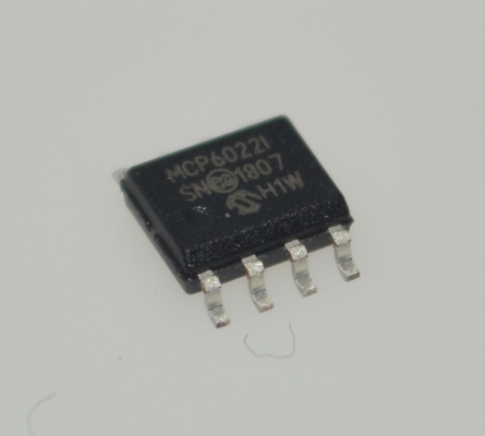 MCP6022-I/SN Dual-Operationsverstärker 2,7-5,5V Weitbereichsspannung 10MHz Bandbreite 7V/µs Slew Rate 120dB CMRR Rail-to-Rail I/O 0,9mA Geringe Leistung SOIC-8 Gehäuse Industriequalität
