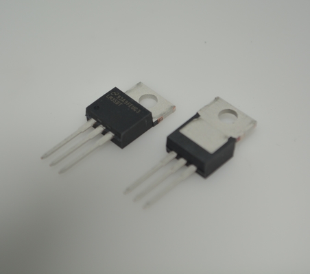 LM35DT Präzisions-Celsius-Temperatursensor mit linearer +10mV/°C Ausgang 0,5°C Genauigkeit Breite -55°C bis +150°C Reichweite Niedrige Selbstheizung 4-30V Betrieb Einfache Kalibrierung und TO-220 Paket