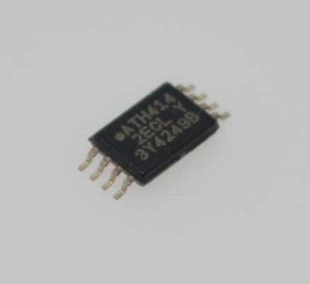 AT24C256C-XHL-B 256K EEPROM I2C Schnittstelle 1.7-5.5V Breitspannung 1MHz Geschwindigkeit 1M Schreibzyklen 100-Jahres-Retention Industrie -40°C bis +85°C Hardware-Schutz Kompaktpakete