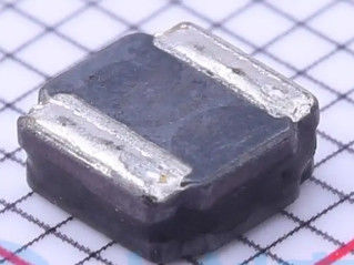 SWPA4018S680MT 68μH Leistungsinduktor 4x4,8mm 3,2A Sättigungsstrom 90mΩ DCR, -40°C~+125°C Metalllegierungskern