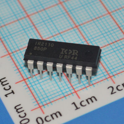 IR2110PBF Integrierter Schaltkreis 600V High-Low-Treiber 2A Spitzenstrom 10V-20V Logik 500ns Anstiegszeit Gehäuse / Gehäuse 14-DIP (0.300", 7.62mm) -40°C bis +125°C