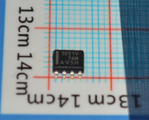 TCAN1051VDQ1 5V CAN FD Transceiver 5Mbps Flexible Datenrate ±58V Fehlerschutz 1,8V-5V Logic I/O SOIC-8 -40°C bis +125°C AEC-Q100 Klasse 1