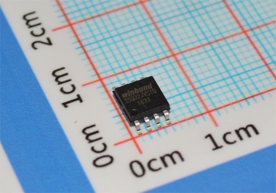W25Q32JVSSIQ 32Mb SPI Flash 104MHz Takt 100K Löschzyklen SOIC-8 2,7-3,6V -40°C bis +85°C