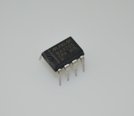 MAX705EPA Mikroprozessor Supervisor 4,65 V Schwellenwert 200 ms Wiedereinstellungsimpuls 5 V Versorgung DIP-8 -40 °C bis +85 °C