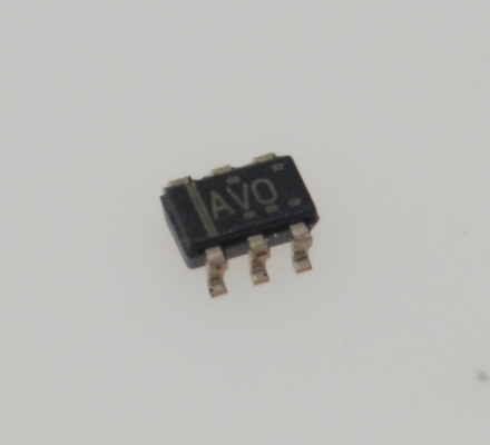 TPS3808G33DBVR 3,3V-Spannungsüberwachung 1,6V-Schwellwert 200ms-Verzögerung SOT-23-5 1,1-6,5V-Eingang -40°C bis +125°C