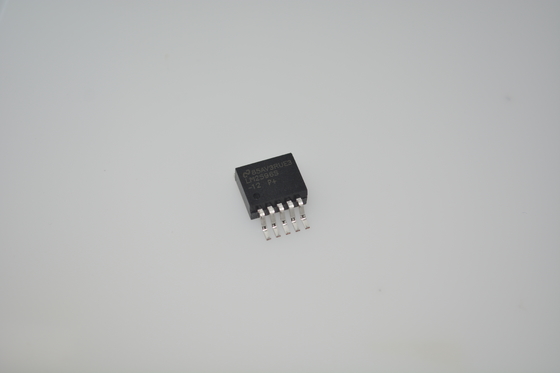 LM2596SX-12 12V 3A Step-Down-Wandler mit breitem 4,5V-40V-Eingang 80% Effizienz einstellbarer Ausgang, thermischer Schutz Niedrigröpfigkeit und kompaktes TO-263 Paket für eine zuverlässige Stromregulierung