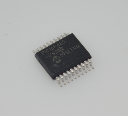 PIC16F685-I/SS 8-Bit Flash MCU 20MHz Geschwindigkeit 3,5 KB Speicher 256B EEPROM 12x10-Bit ADC 25 I/O Pins Weite 2,0-5,5V Reichweite Industrie -40°C bis +85°C SSOP-20 Paket für eingebettete Steuerung