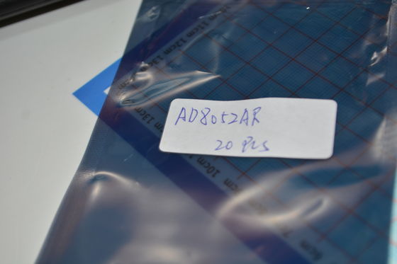 ADM3491ARZ 3.3V RS-485/RS-422 Transceiver ±15kV ESD-Schutz 16Mbps Datenrate 1/8 Einheitslast (256 Knoten) Niedrige Leistung 300μA und Full-Duplex-Betrieb