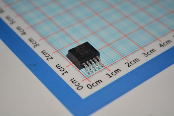 AP1501-K5G-13 5V/3A Step-Down-Wandler mit 4,5-40V Eingang 90% Wirksamkeit Niedrigruhmstrom Wärmeabschaltung 500kHz Frequenz and SOT-23 Paket