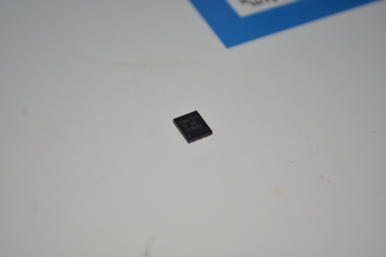 CSD17573Q5BT 40V N-Kanal NexFETTM MOSFET mit 1,7mΩ RDS ((on) 75A Strom 175°C Nennwert niedrig Qg 5mm×6mm SON Paket AEC-Q101 Qualifiziertes und bleifreies Design