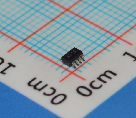 INA219AIDCNR Hochpräziser Strom-/Leistungsmonitor mit I2C-Schnittstelle 0,1 % Genauigkeit 26 V Bereich, geringer Offset Bidirektionale Messung Kleines SOT-23-Gehäuse Programmierbare Kalibrierung and Alarme