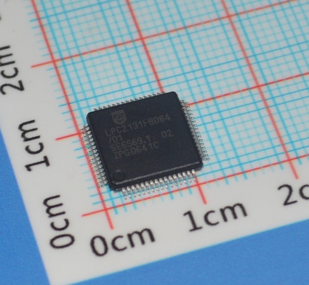 LPC2131FBD64/01,15 ARM7 MCU 32-Bit RISC Core 64KB Flash 16KB RAM 60MHz Geschwindigkeit USB 2.0 2x UART 64-LQFP -40°C bis +85°C Industrielle Qualität