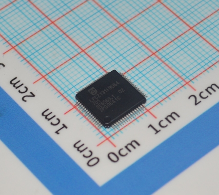 LPC2131FBD64/01,15 ARM7 MCU 32-Bit RISC Core 64KB Flash 16KB RAM 60MHz Geschwindigkeit USB 2.0 2x UART 64-LQFP -40°C bis +85°C Industrielle Qualität
