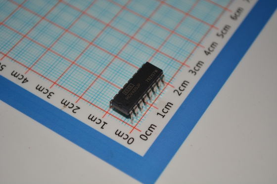 RCV420JP Präzisions-4-20mA-Schleifengespeister Empfänger mit 0,1 % Genauigkeit Spannungsausgang On-Chip-Referenz Ultra-niedriger Drift & Rauschen für robuste Industriesysteme