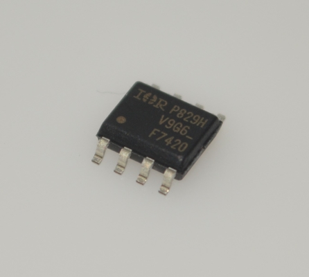 Dual N+P-Kanal IRF7420TRPBF ±5,3A 20V SOIC-8 0,045Ω Rds(on) 1,8V Logikpegel Schnelles Schalten Hocheffizientes Energiemanagement Platzsparendes Design
