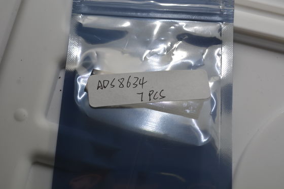 Präzision ADS8634SRGER 16-Bit-Auflösung 4-Ch-Eingangs-Ultra-Niedrigleistung SPI-Kommunikation 2.7-5.5V Versorgung auf dem Chip-Referenzkompakte 24-QFN für industrielle Anwendungen