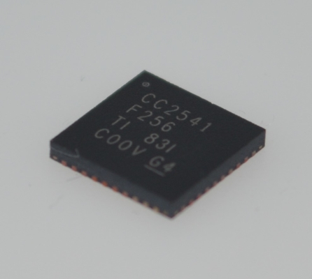 CC2541F256RHAR Bluetooth 4.0 Low Energy SoC 256KB Flash 8KB RAM Leistungsstarker 8051 MCU Integrierter HF-Transceiver Ultra-Low Power Voll Bluetooth-Stack Erweiterte Sensoroberfläche Ideal für IoT/Wearables