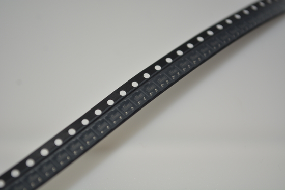 SI2304DS, 215 N-Kanal 20V 3,7A MOSFET mit ultra-niedrigem 45mΩ RDS(on) SOT-23 Gehäuse Hochleistungs-Enhanced-Efficiency-Power-Management und Logikpegel-Gate-Ansteuerung für platzbeschränkte Designs
