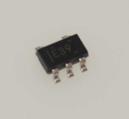 INA139NA/3K High-Side-Current-Shunt-Monitor Eigenschaften Hochaugenauigkeit Breite 2,7-36V Versorgung Niedrig 90μV Offset +85°C Bewertungsgrad Fest 3k Verstärkung SC70 Paket Bidirektionale Bedienung und ausgezeichnete Gleichstromleistung