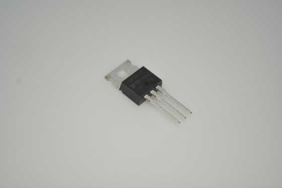 IRFB4227PBF 200V/195A MOSFET mit ultra-niedrigem 4,5 mΩ Rds(on) TO-220 Gehäuse Logic-Level-Ansteuerung Lawinenfestigkeit Schnelles Schalten Hoher Wirkungsgrad Robustes Design für Motorsteuerung and Stromversorgungssysteme