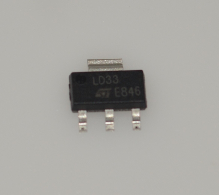 LD1117S33CTR 3,3V LDO-Spannungsregler mit 1A Ausgang, geringer Spannungsabfall, hohe Genauigkeit, Überstrom- & Thermalschutz, stabil mit Keramikkondensatoren, SOT-223-Gehäuse