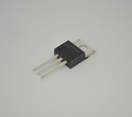 LM35DT Präzisions-Celsius-Temperatursensor mit linearer +10mV/°C Ausgang 0,5°C Genauigkeit Breite -55°C bis +150°C Reichweite Niedrige Selbstheizung 4-30V Betrieb Einfache Kalibrierung und TO-220 Paket