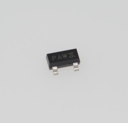 PMEG4005CT Ultra-Low VF 1.22V Hocheffizienz 40V/70A Schottky-Diode mit Dual-Center-Pin AEC-Q101 qualifiziert, halogenfrei, RoHS-konform, überlegene thermische Leistung im TO-220AB-Paket