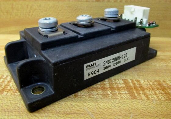 2MBI200N-120 1200V 200A IGBT-Modul Niedrig Vce (sat) Niedriger Verlust Hoher Kurzschluss Robustheit Integrierte NTC Für Motorantriebe und industrielle UPS