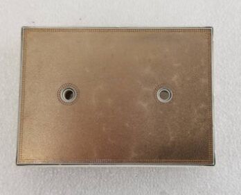 35ACC12F4V1 12V 3,5A Automotive PNP Transistor Low VCE(sat) 250mV High Current Gain SOT-223 Gehäuse AEC-Q101 qualifiziert für Lastschaltung und Motorsteuerung in Fahrzeugen