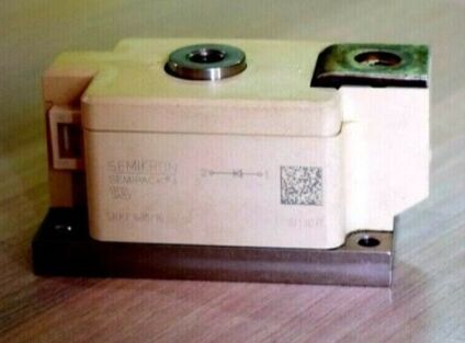 SKKE600/16 1600V 600A Einzeldiodenmodul Ultra-Low VF 1.5V Hochspannungstrom 22kA SEMIPACK4 Isolierte Basis Ausgezeichnete Wärmeübertragung Hohe Zuverlässigkeit UL-zertifiziert für Berichterstatter und Schweißen