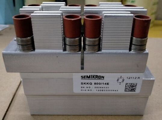SKKQ800/14E 1400V 800A Einzel-Tyristor-Modul Schnellschaltbarkeit Niedrig VF 1.37V 12kA Überspannung AlN Keramik-Basisdruckkontakte Verstärkungstor UL-zertifiziert für Soft Starter und Inverter