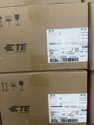 282087-1 4 Position 2,5 mm Abstand Draht-zu-Board-Empfänger Krempf Gehäuse Reibung Sperrplatte Montage polarisiert UL 94V-0 4.5A Einstufung für Stromverteilung und Industrie