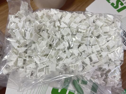 S04B-PASK-2 4-Pin 2,0 mm Pitch Top-Entry Header Reibungssperre UL94V-0 Nylon 3A 250V -25°C bis +85°C THT Mount JST PA-Serie für Geräte