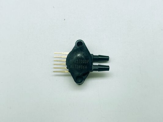 MPX5700DP Differenzdrucksensor 0 bis 700 kPa Bereich 2,5% Genauigkeit 4,7V Ausgang Temp kompensiert analog aus zuverlässig für industrielle