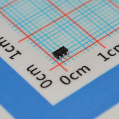 LM3671MF-ADJ 1MHz Einstellbarer Abwärtswandler 2,7-5,5V Eingang 600mA Ausgang SOT-23-5 90% Wirkungsgrad -40°C bis +85°C