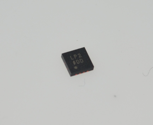 ADM7172ACPZ-R7 6.5V 2A Ultra-niedriges Rauschen LDO 1μV RMS Rauschen 75dB PSRR @ 1MHz 2.3-6.5V Eingang LFCSP-8 -40°C bis +125°C