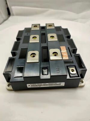 CM900HC-90H 900V 900A Hochstrom-IGBT-Modul Niedrige VCE(sat) 2,7V Hohe Kurzschlussfestigkeit Geringe Schaltverluste Hohe Isolation Für Schwerindustrielle Antriebe und Mega-USV
